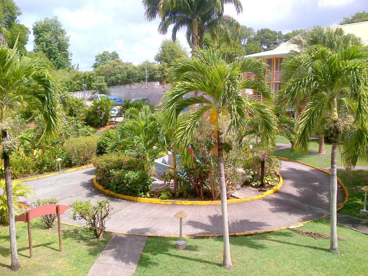 Color Garden - Studio Martinique Sainte-Anne Luaran gambar